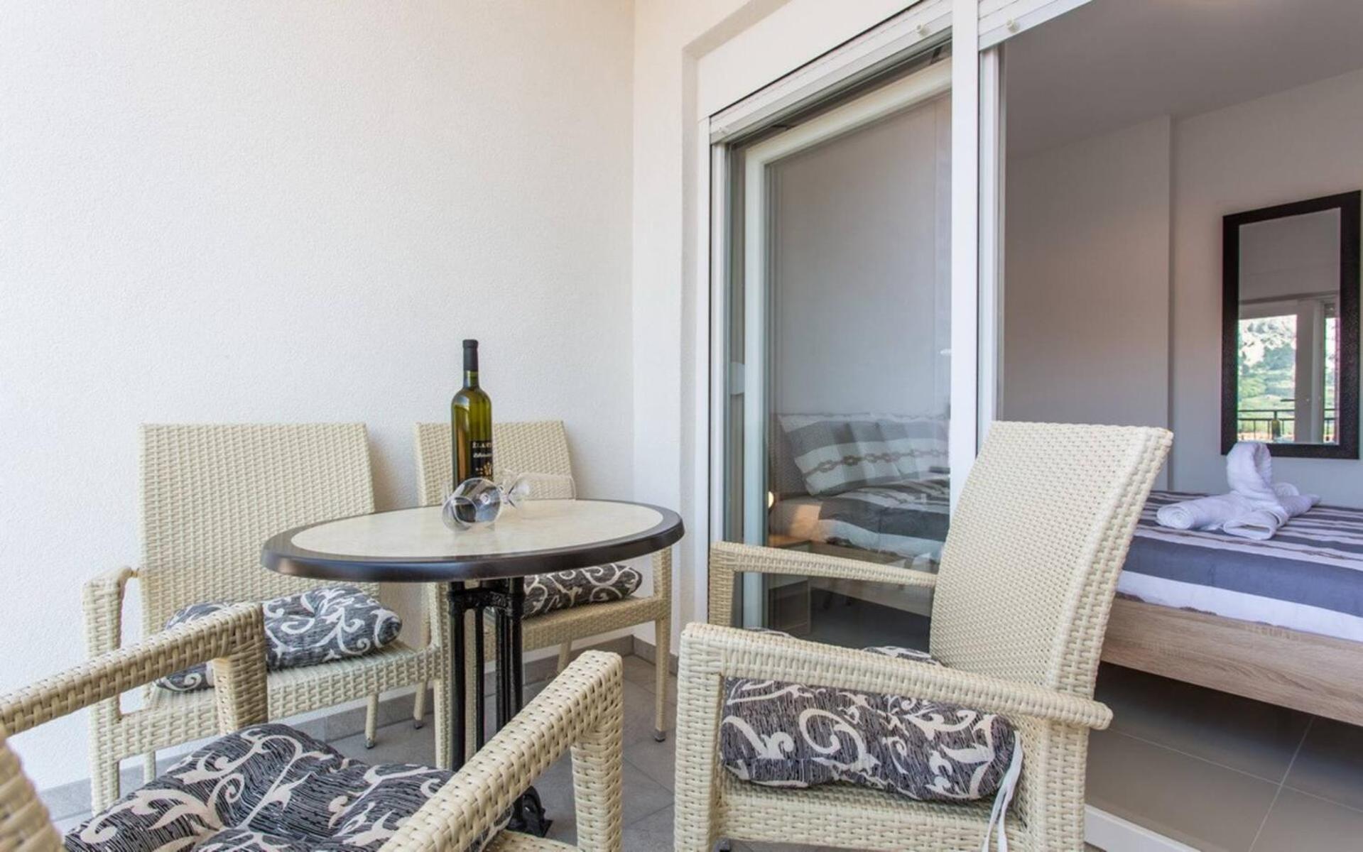 Apartments Bernardeta 1 Baška Exteriör bild